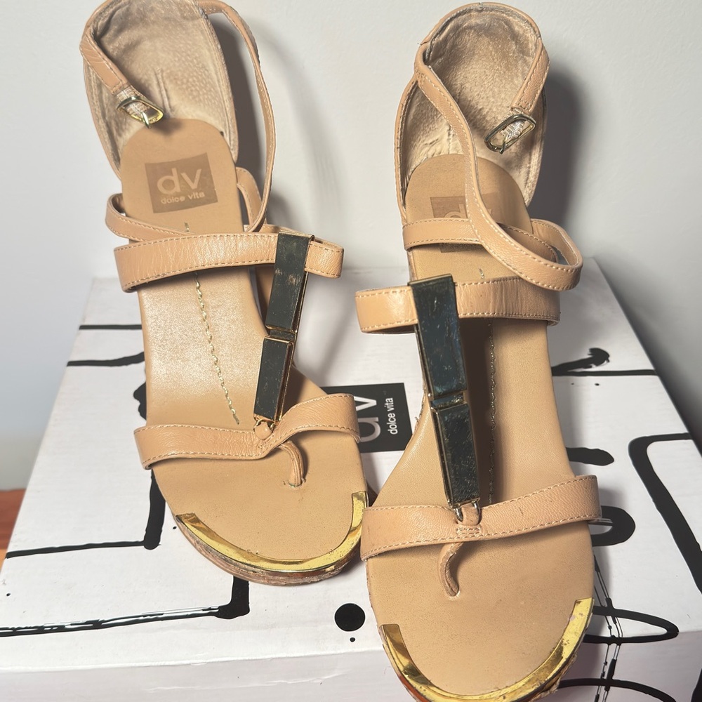 Dolce Vita Beige and Gold Women's Sandals